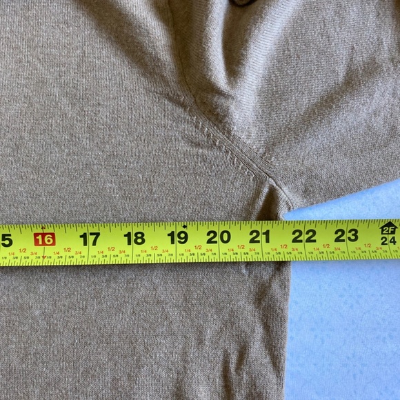 J.Crew men’s sweater - Picture 6 of 7